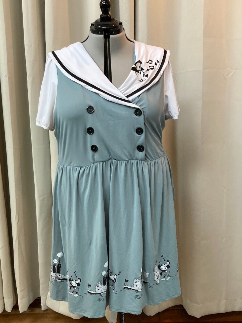 Disney Her Universe 4X Steamboat Willie Dress